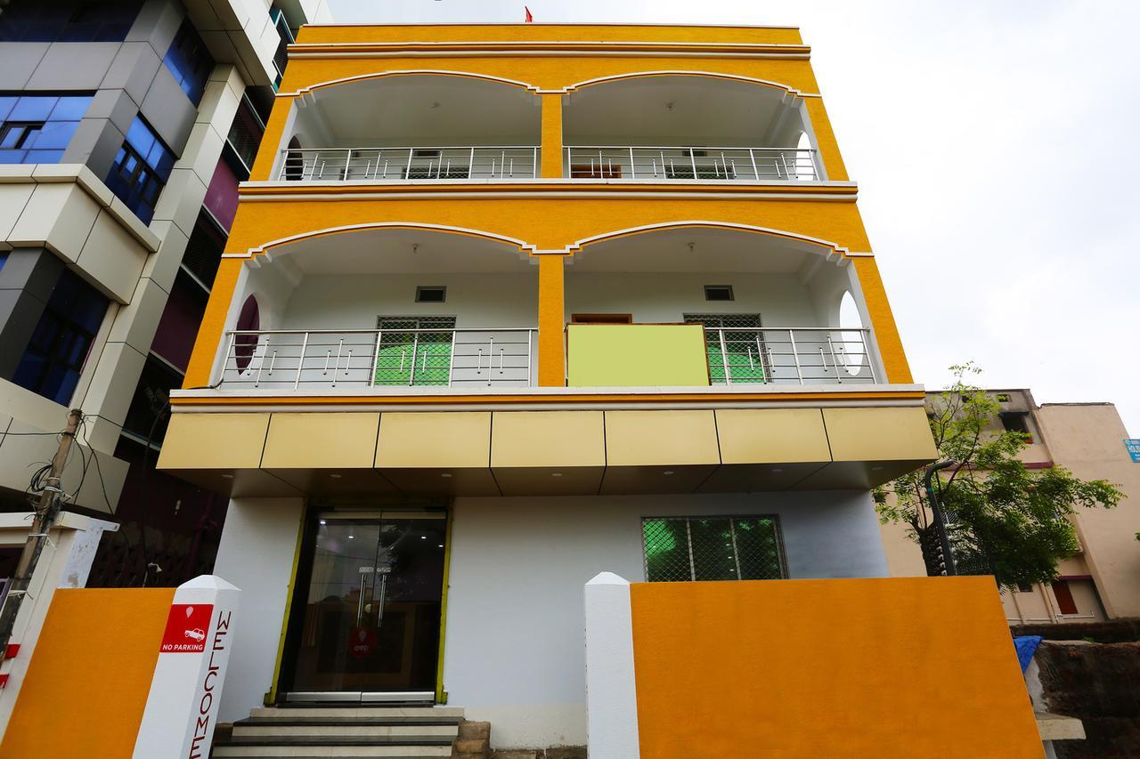 普里 Krishna Residency酒店 外观 照片